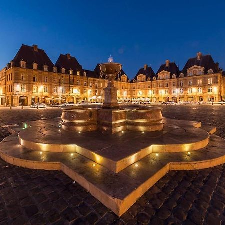 Chez Herve Et Nicky Charleville-Mezieres Bagian luar foto